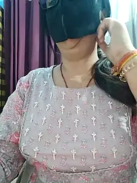 Snapshot of Aishwaryaa_69 chatting on 05.23.26 Aishwaryaa 69 online show from 05.23.26