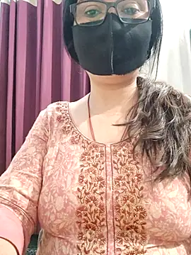 Snapshot of Aishwaryaa_69 chatting on 05.27.26 Aishwaryaa 69 online show from 05.27.26