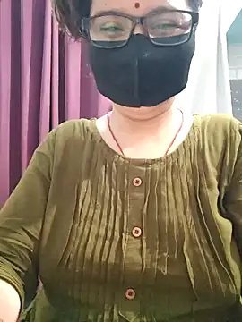 Snapshot of Aishwaryaa_69 chatting on 05.27.26 Aishwaryaa 69 online show from 05.27.26