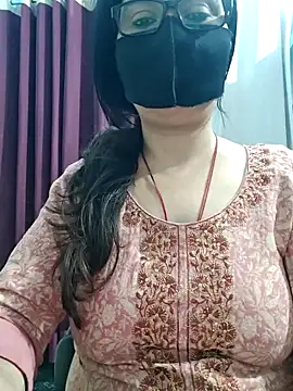 Snapshot of Aishwaryaa_69 chatting on 06.01.26 Aishwaryaa 69 online show from 06.01.26