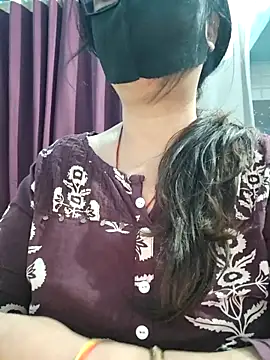 Snapshot of Aishwaryaa_69 chatting on 06.15.26 Aishwaryaa 69 online show from 06.15.26