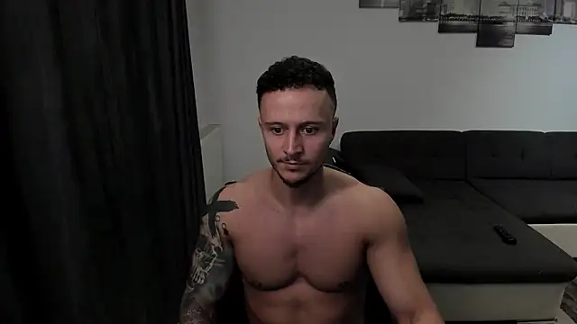 Richarddarell1 online show from 12.09.24