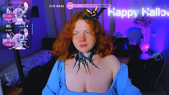 Snapshot of Cassie_xKiss chatting on 11.08.25 Cassie xKiss online show from 11.08.25