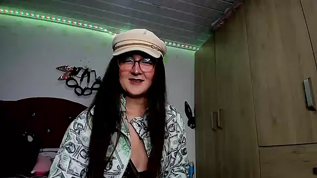 Sweet-Suck69 online show from 01.01.25