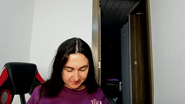 Sweet-Suck69 online show from 02.04.25