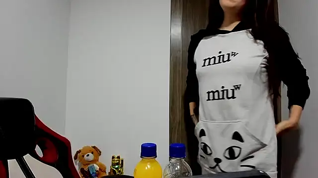 Sweet-Suck69 online show from 02.20.25