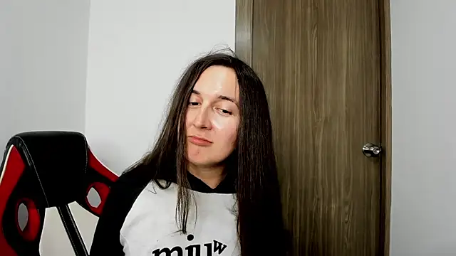 Sweet-Suck69 online show from 02.21.25