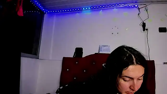 Sweet-Suck69 online show from 03.12.25