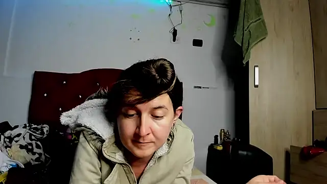 Sweet-Suck69 online show from 03.18.25