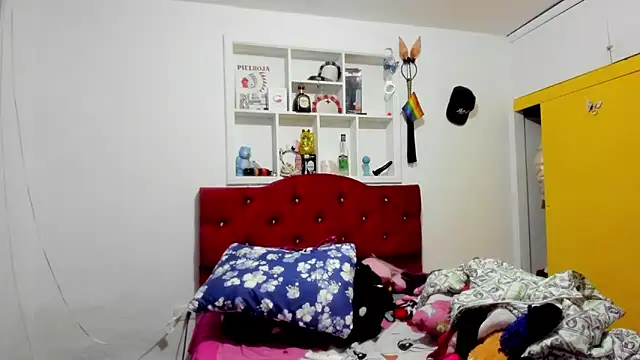 Sweet-Suck69 online show from 04.30.26