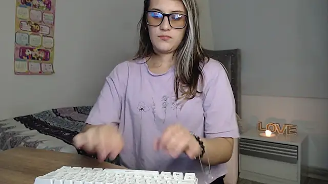 Giia paiige18 online show from 03.21.25