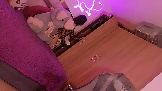 Vianca Chanel online show from 12.28.24