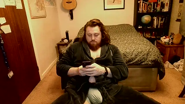 Snapshot of Hairy_Guy30 chatting on 01.08.25 Hairy Guy30 online show from 01.08.25