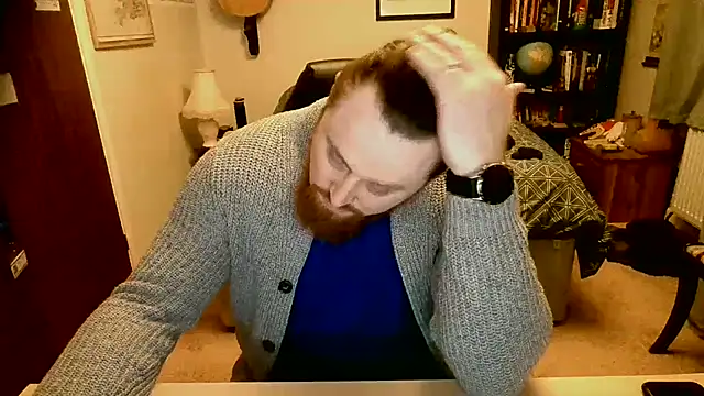 Snapshot of Hairy_Guy30 chatting on 02.09.25 Hairy Guy30 online show from 02.09.25