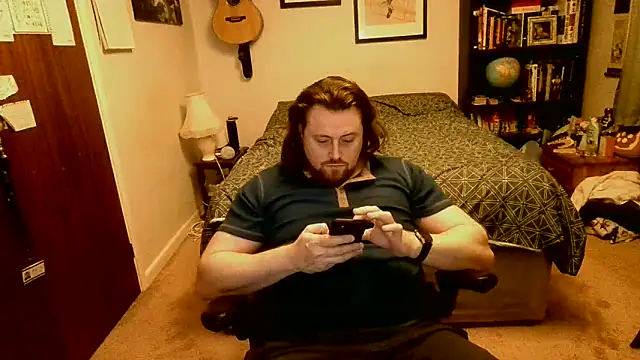 Snapshot of Hairy_Guy30 chatting on 03.10.25 Hairy Guy30 online show from 03.10.25