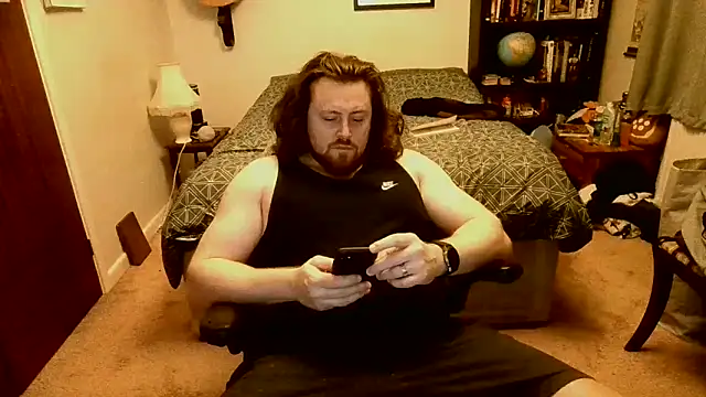 Snapshot of Hairy_Guy30 chatting on 03.23.25 Hairy Guy30 online show from 03.23.25