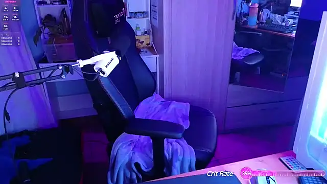 Snapshot of MemiKouki chatting on 03.13.25 MemiKouki online show from 03.13.25