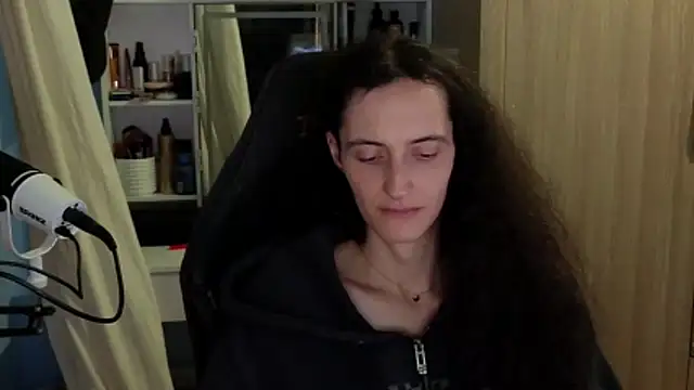 Snapshot of MemiKouki chatting on 02.12.26 MemiKouki online show from 02.12.26