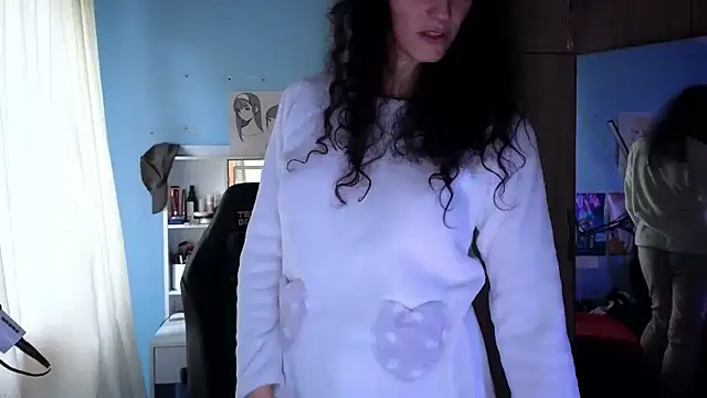 Snapshot of MemiKouki chatting on 03.02.26 MemiKouki online show from 03.02.26