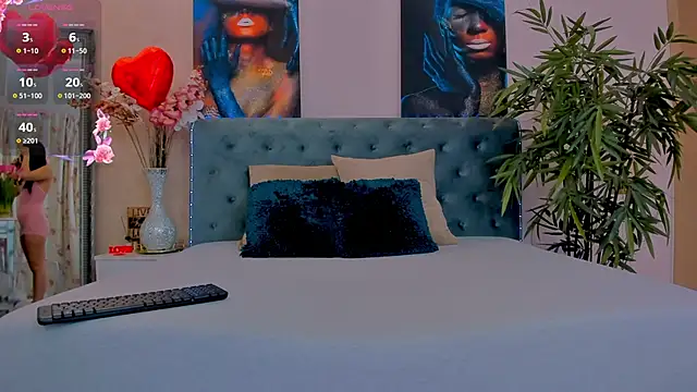 MichelleReys online show from 03.07.25