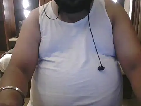 Snapshot of Hunk-Hand6 chatting on 10.12.25 Hunk-Hand6 online show from 10.12.25