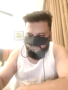 Hunk-Hand6 online show from 02.21.26