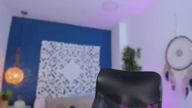 BellaHarllow online show from 02.19.26