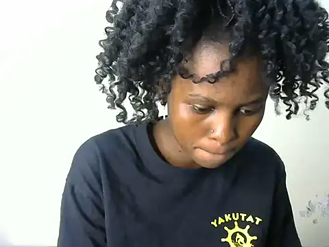 Snapshot of Kasweet_Lee chatting on 09.27.25 Kasweet Lee online show from 09.27.25