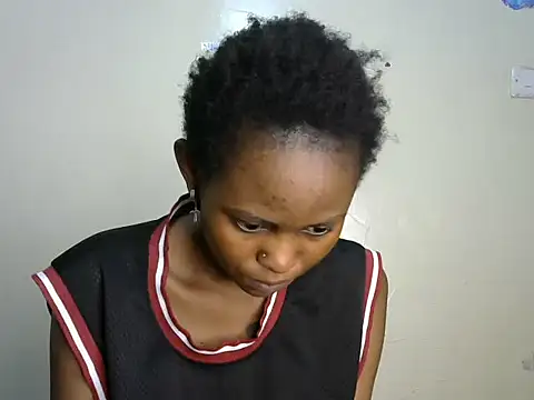 Snapshot of Kasweet_Lee chatting on 12.03.25 Kasweet Lee online show from 12.03.25