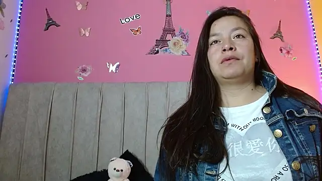 Snapshot of monickhot303av chatting on 09.12.25 monickhot303av online show from 09.12.25