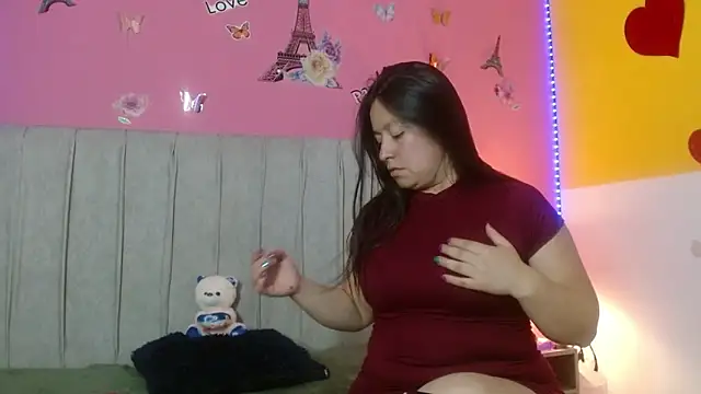 Snapshot of monickhot303av chatting on 09.18.25 monickhot303av online show from 09.18.25