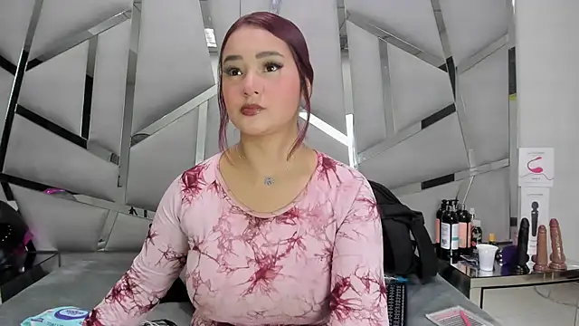 Catherinee69 x online show from 04.28.26