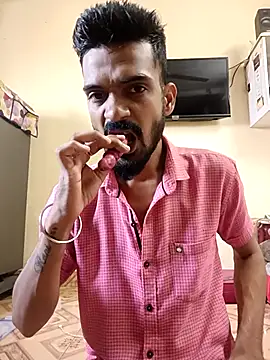 Snapshot of saggy1218 chatting on 11.07.25 saggy1218 online show from 11.07.25