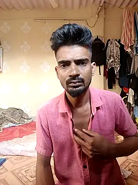 Snapshot of saggy1218 chatting on 12.17.25 saggy1218 online show from 12.17.25