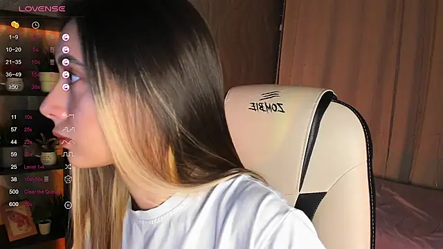 DarlaLike online show from 11.21.25