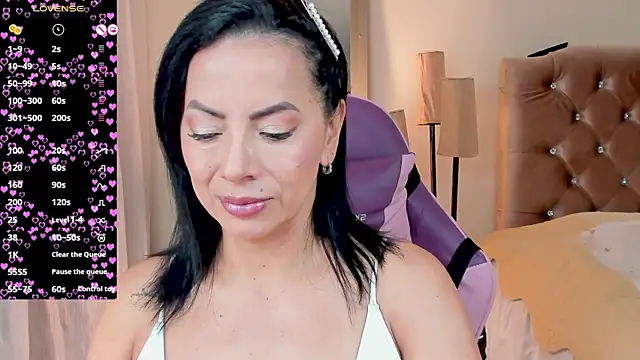 veronika naughty online show from 09.29.25