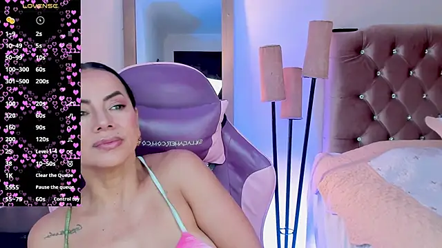 veronika naughty online show from 10.10.25