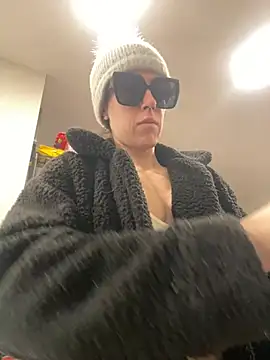 mrs  unknown online show from 02.25.26