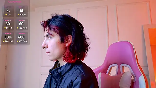 Snapshot of _Artemisa_X chatting on 09.29.25 Artemisa X online show from 09.29.25