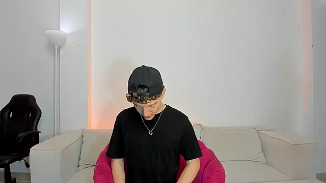 niico 18 online show from 02.28.25