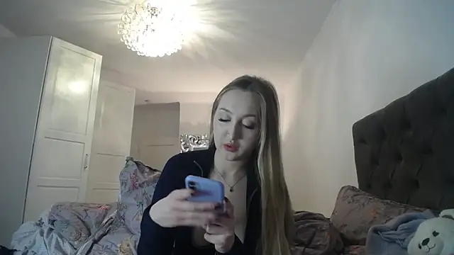 Snapshot of Ninadream2001 chatting on 03.16.25 Ninadream2001 online show from 03.16.25