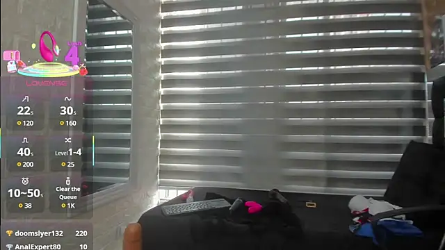 charlotte  G online show from 03.05.25