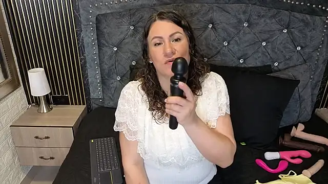 charlotte  G online show from 05.01.26