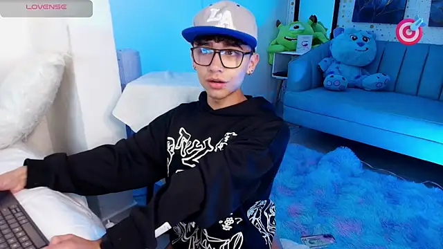 Niico Cruz online show from 02.28.25