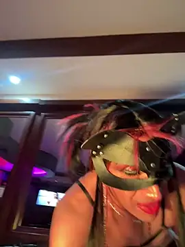 Snapshot of kandyloves chatting on 12.28.24 kandyloves online show from 12.28.24