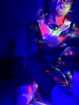 Snapshot of kandyloves chatting on 10.31.25 kandyloves online show from 10.31.25