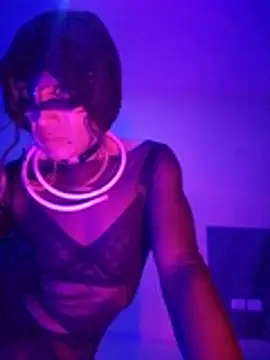 Snapshot of kandyloves chatting on 11.16.25 kandyloves online show from 11.16.25