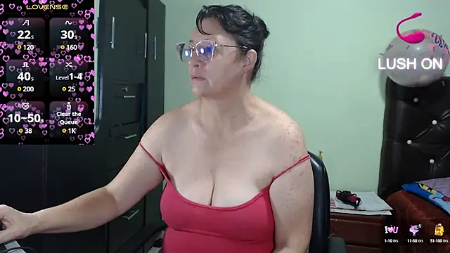 Snapshot of hairyglad69 chatting on 01.31.25 hairyglad69 online show from 01.31.25
