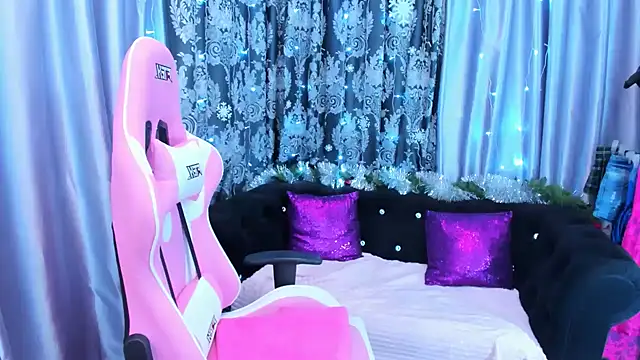 KamilaFoxy online show from 12.27.24