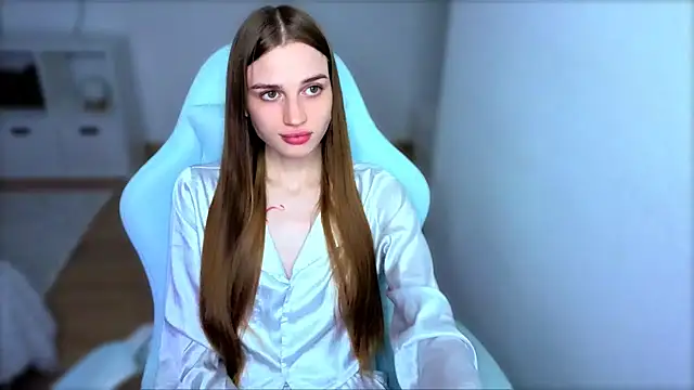 Snapshot of StellaLawless chatting on 09.15.25 StellaLawless online show from 09.15.25